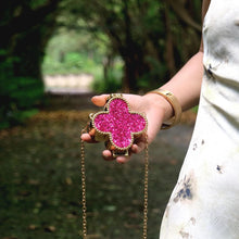 Load image into Gallery viewer, MINI CLOVER CLUTCH
