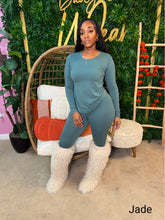 Load image into Gallery viewer, BASIC CHILL SET (PLUS SIZE)
