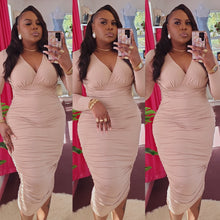 Load image into Gallery viewer, RUCHED MIDI DRESS
