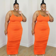 Load image into Gallery viewer, RUCHED GYAL MAXI DRESS
