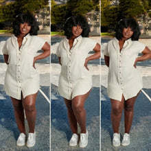 Load image into Gallery viewer, BUTTON-DOWN SHIRT DRESS
