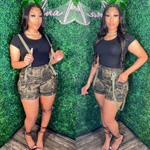 Load image into Gallery viewer, CAMO CARGO SHORTS
