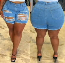 Load image into Gallery viewer, DISTRESSED DENIM SHORTS
