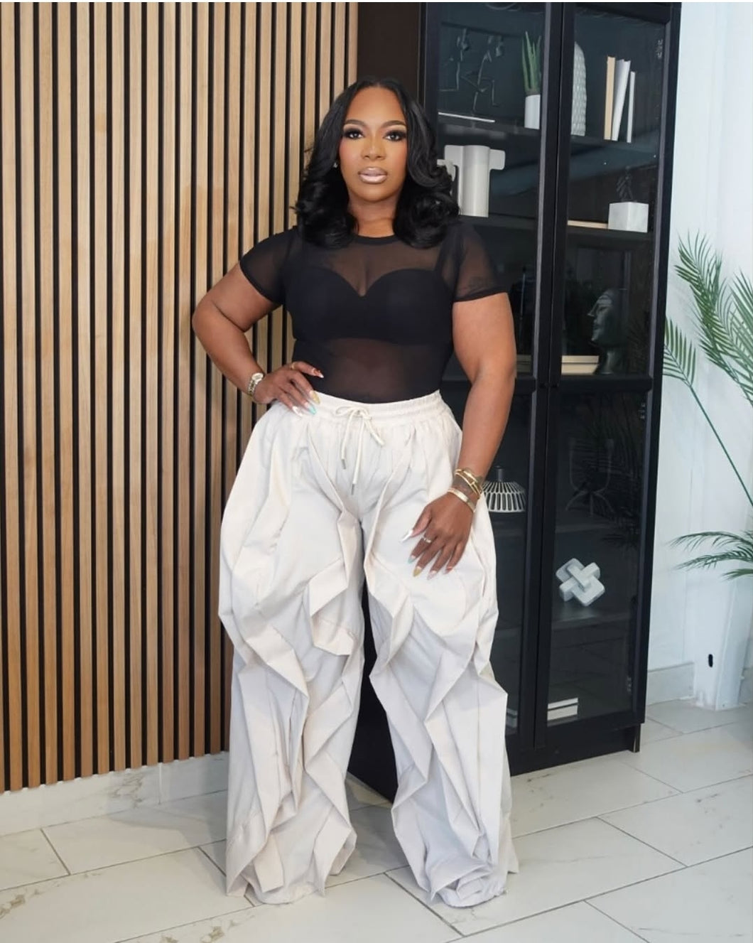 NUDE RUFFLE PANTS