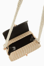Load image into Gallery viewer, STRAW CROSSBODY BAG
