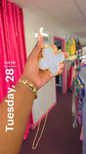 Load image into Gallery viewer, MINI CLOVER CLUTCH
