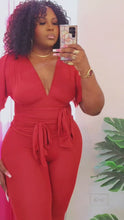 Load and play video in Gallery viewer, ELIZA CAPRI SET
