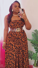 Load and play video in Gallery viewer, LEOPARD MAXI JUMPSUIT
